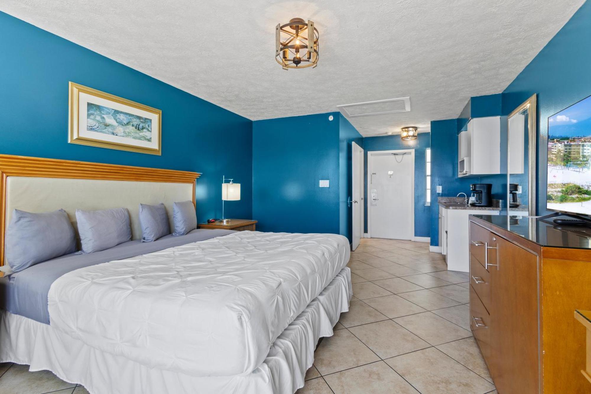Ocean View Hotel Room With Balcony- King Bed #21 フォート・ピアス エクステリア 写真